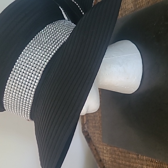 Black hat - Picture 2 of 6